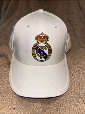 Real Madrid Soccer Football White Snapback Baseball Cap Hat Official Crest